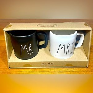 Rae Dunn MR. & MRS. Coffee mug set